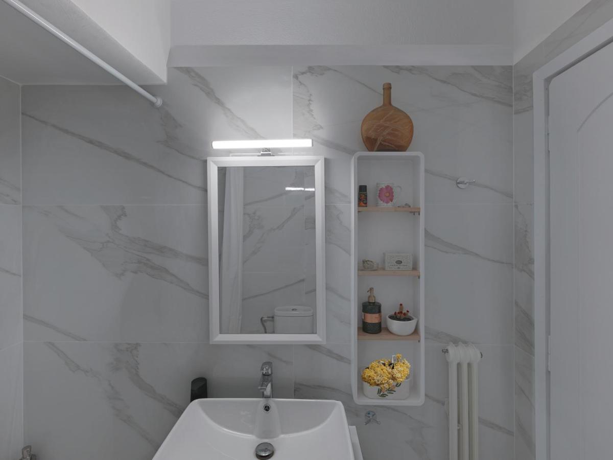 Varkiza Sea View Apartment Вари Экстерьер фото